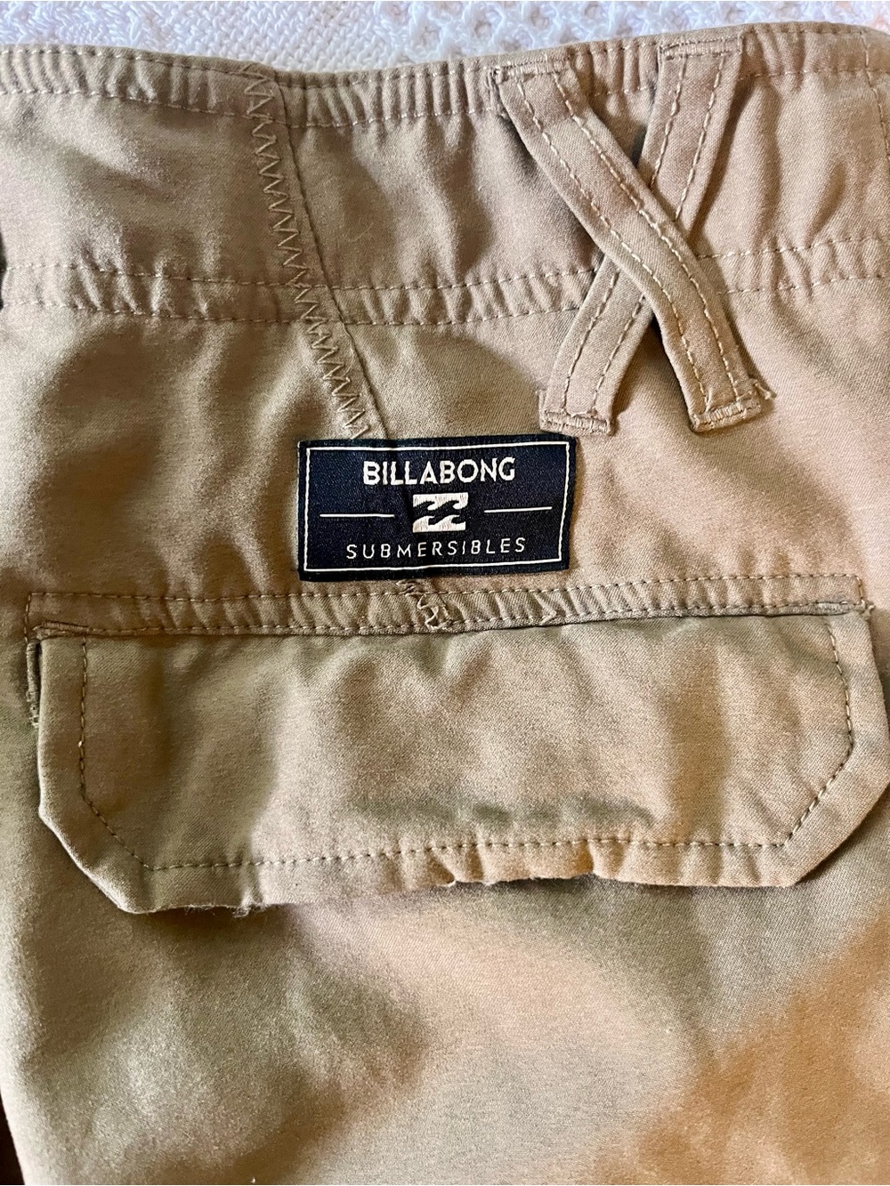 Billabong Submersibles Men's Tan Cargo Shorts with Side Pockets - Picture 7 of 7